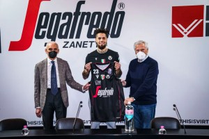 Virtus Bologna, la presentazione di Hackett. Zanetti: Un sogno, bravi Ronci e Baraldi
