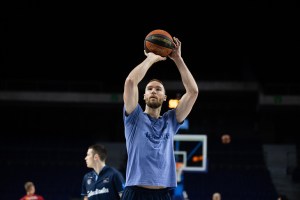 Alec Brown signing with Yalovaspor