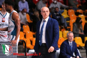 Pallacanestro Cantù, ufficiale l’interruzione del rapporto con Marco Sodini