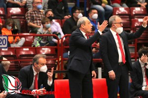 Mario Fioretti: Problema al piede per Bentil. Con l’Efes sarà una serie molto dura
