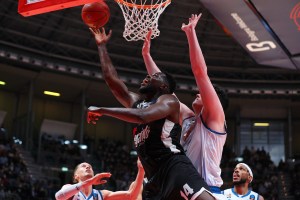 Weems oscura la vallata e Jaiteh è monumentale: la Virtus batte l’Ulm e vola in semifinale