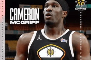 Cameron McGriff sings with Capitanes de Arecibo