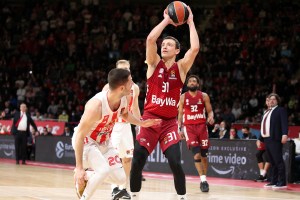 Bayern clinch Playoff return after rolling over Crvena Zvezda