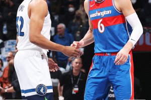 Successo Wizards a Minneapolis: 25 per Porzingis