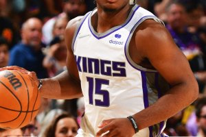 I Sacramento Kings passano a Phoenix