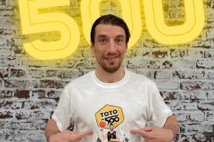 Trento: con Brindisi si festeggiano le 500 partite di Toto Forray con la maglia dell’Aquila Basket