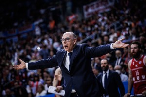 Pesaro, per il post Banchi favorito Caja. Ma ci sono anche le ipotesi Boniciolli e Repesa