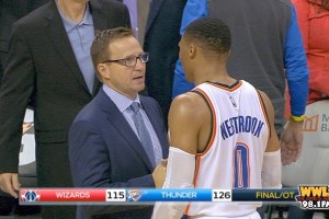Lakers, anche Scott Brooks e il ritorno di Mike Brown tra le opzioni per il dopo-Vogel