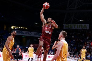 Pesaro ci prova, ma Venezia non concede sconti