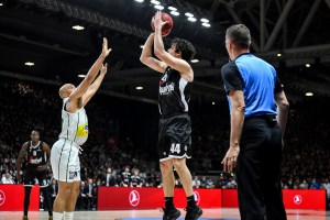 Apoteosi Virtus, batte in finale il Bursaspor. L’EuroCup è bianconera! Bologna giocherà in Eurolega