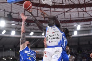 Sassari, Ousmane Diop torna in Senegal dopo 9 anni: Non si può immaginare l’emozione
