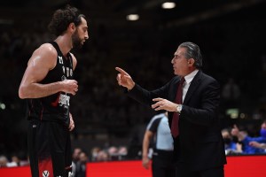 Bologna, Scariolo: “Abbassando il quintetto abbiamo girato la partita”