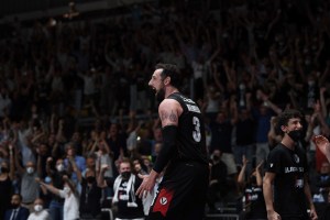 Belinelli: “Nel finale avevamo più voglia di vincere e abbiamo difeso meglio”