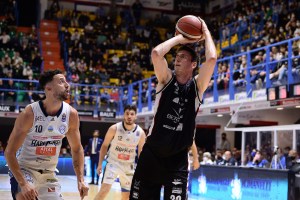 Tortona vince a Brindisi e trova Venezia ai play-off