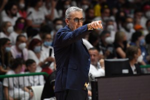 De Raffaele: “Meglio il secondo tempo, siamo stati solidi”.