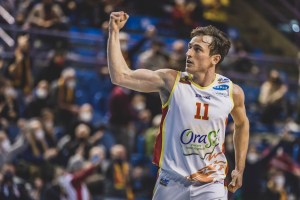 Basket Ravenna – Grazie “Deg”, grazie “Simio”. L’OraSì saluta Davide Denegri e Alessandro Simioni