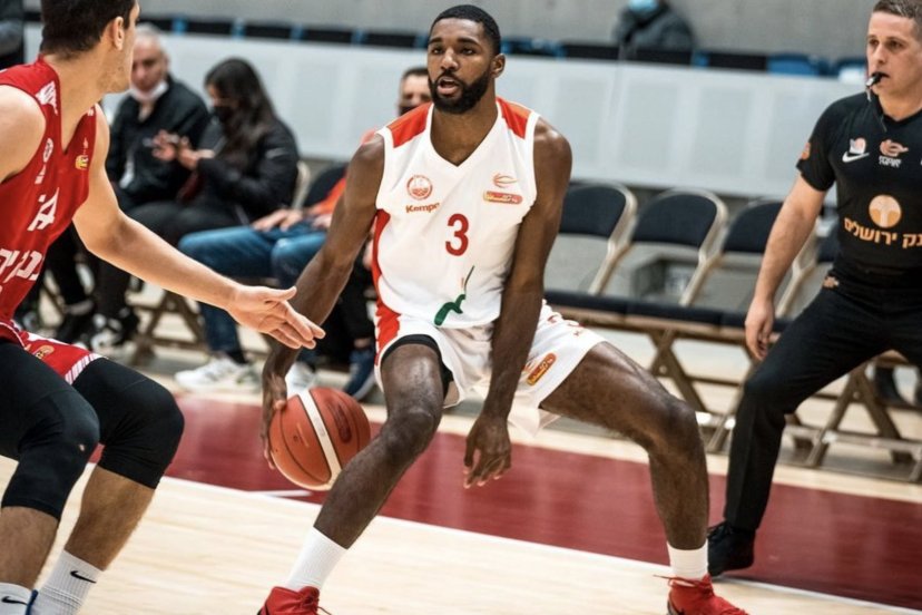 Amir Bell
