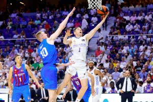 Real Madrid reportedly plans to re-sign Fabien Causeur