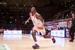 Pistoia Basket 2000, rinnovo per Carl Wheatle