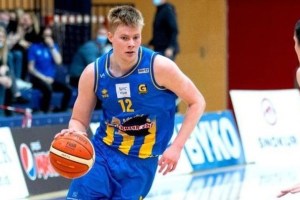 Kristinn Pálsson signs with Aris Leeuwarden