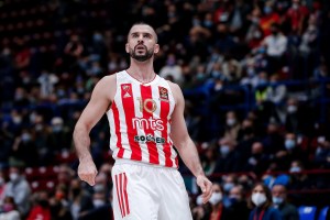 Branko Lazic pens new 2-year deal with Crvena Zvezda mts