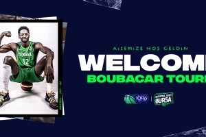Boubacar Toure firma con il Tofas
