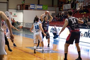Stanic firma a Fabriano