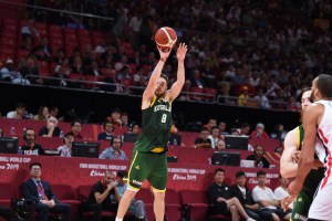 Sacramento, garantito il contratto di Matt Dellavedova