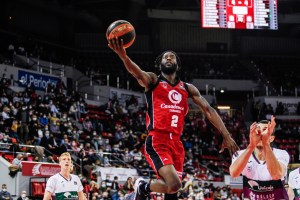 Varese, occhi su Matt Mobley. Per la panchina ipotesi John Lucas III