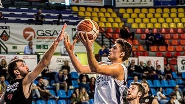Lions Bisceglie firma Raphael Chiti