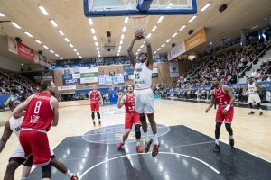 Superbasket | Treviglio verso la firma di Travis Taylor