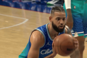Cody Martin rimane agli Hornets con un quadriennale da 32 milioni