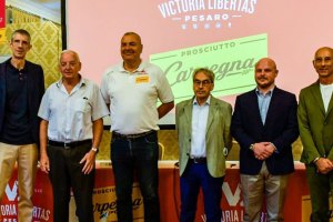 Pesaro, presentato Repesa: “Ringrazio tutti per questa nuova opportunità”