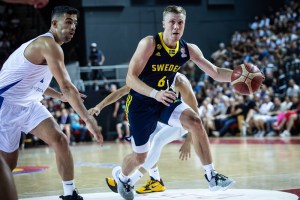 La Svezia passa in Israele e la Finlandia è la prima europea qualificata