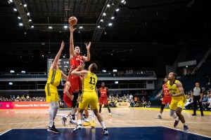 La Germania rimaneggiata fa il suo e vince in Svezia