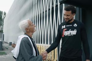 “AMORE INFINITO” | La sorpresa della Virtus Segafredo Bologna ad un abbonato storico