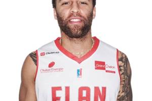 STZE Szedeak signs Desi Washington