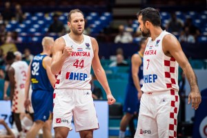 New York Knicks, surgery for Bojan Bogdanovic: misses the pre-Olympics