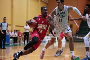 Pallacanestro Trieste, accertamenti medici per Frank Bartley