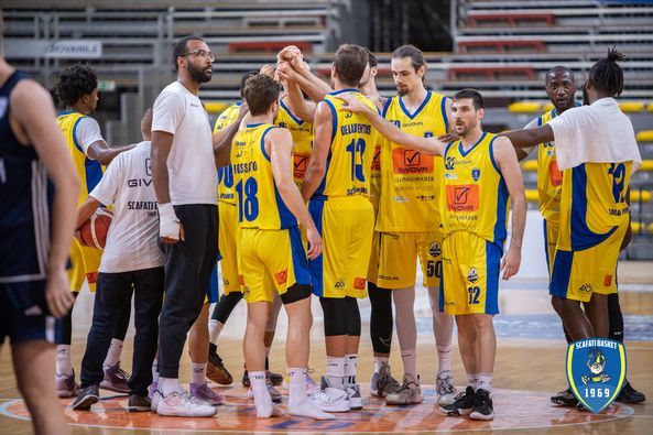 Givova Scafati Happy Casa Brindisi amichevole
