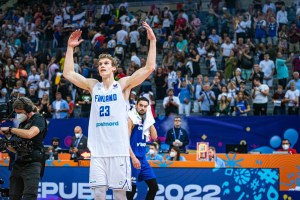 Super Markkanen spezza i cuori cechi a Praga