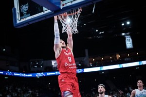 Panathinaikos reportedly reaches deal with Mateusz Ponitka