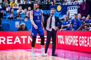 Melli alla tv tedesca: “Troppi errori arbitrali, FIBA deve fare qualcosa”