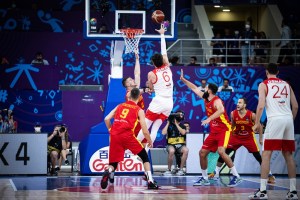 Eurobasket 2022: Korkmaz salva la Turchia, vittoria in volata sul Montenegro