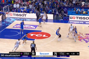 Il video del tecnico per flopping a Marco Spissu con l’Italia a +5 ed 1:27 alla fine
