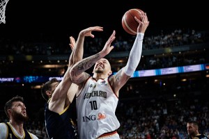 Maccabi Tel Aviv in Advanced Talks to Sign Daniel Theis