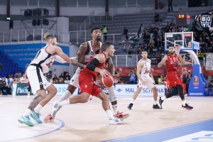 Virtus-Olimpia: The last possession of fourth quarter and the three free throws for Milano
