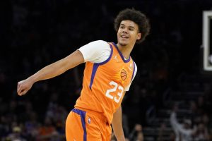 Suns fearing Cam Johnson torn meniscus injury