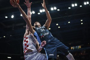 Giannis è mostruoso nel finale e salva la Grecia contro una Croazia mai doma