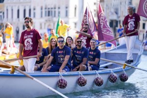 L’Umana Reyer alla regata storica per celebrare i 150 anni del legame con Venezia